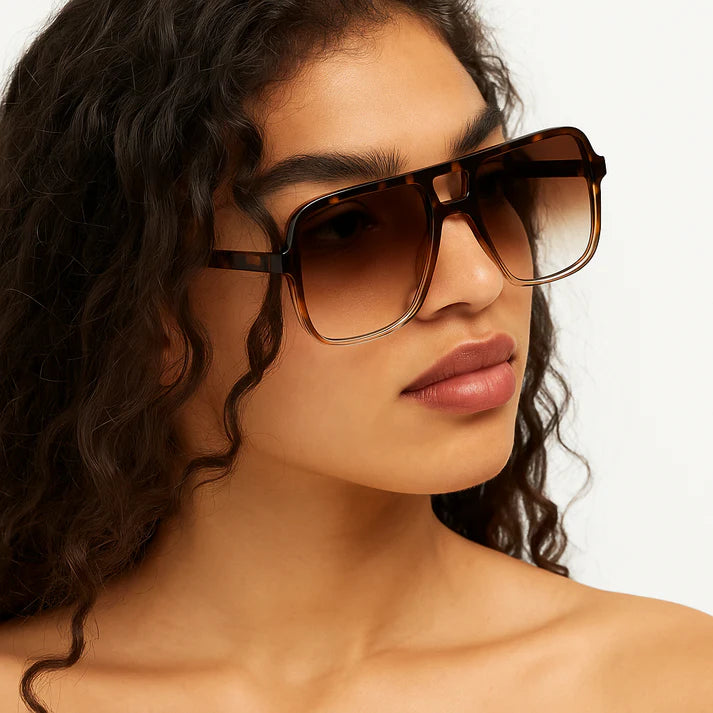 AELIANA | VINTAGE AVIATOR SUNGLASSES